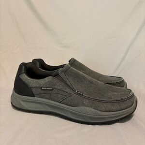 Skechers Swift-Fit Slip-On Sneaker